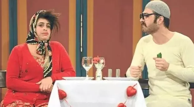 Büşra Pekin Estetikli Hali ve Kısa Saçlarıyla Bambaşka Biri Oldu!