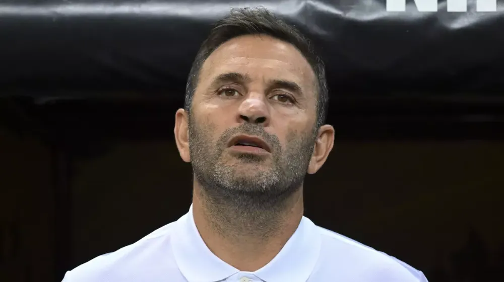 Sarı kırmızılılarda stoper kalmadı
