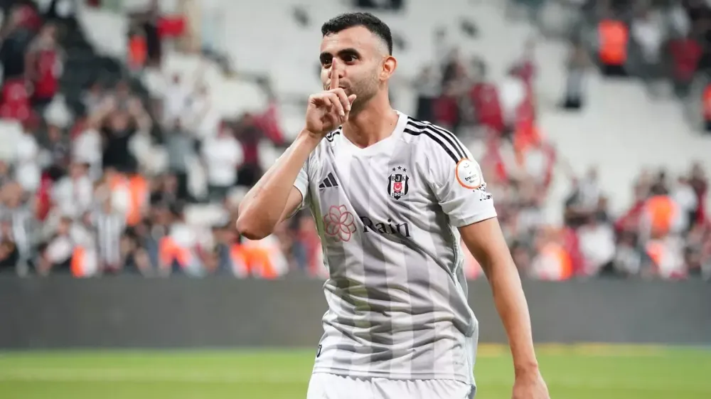 Ghezzal antrenmanların yıldızı oldu