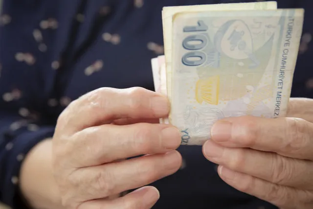 Emeklilere 5 bin TL ikramiye verilecek mi?