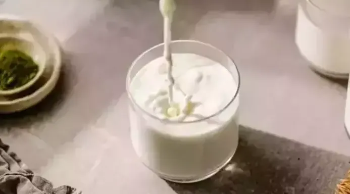 Sabah öğle akşam tüketiyoruz ama kemikleri eritiyor!