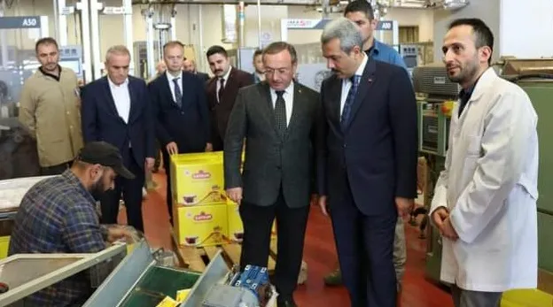 Vali Baydaş’tan Çaykur Paketleme Ve Çaykur Ekstrakt Fabrikalarına Ziyaret
