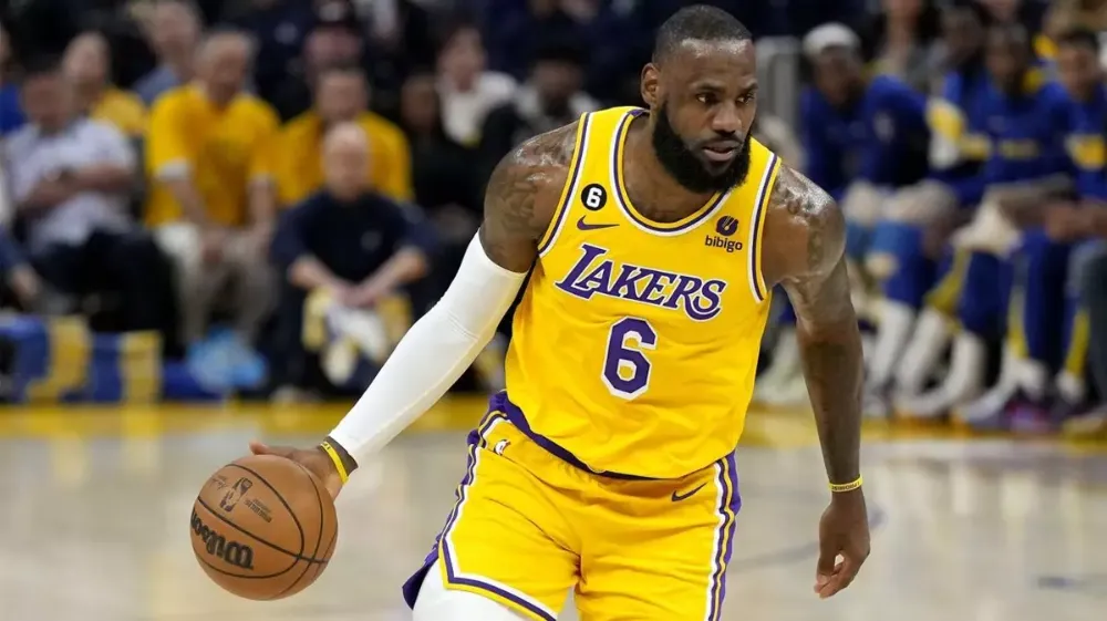 Lebron James: İlk maçta yokum