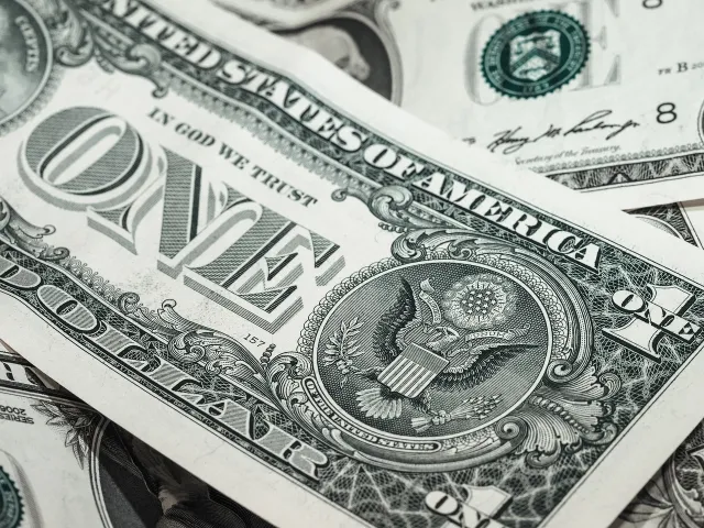 Dolar neden artıyor? 