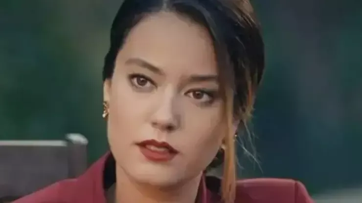 Ben Bu Cihana Sığmazam Firuze kimdir? Pelin Akil diziden ayrıldı mı?