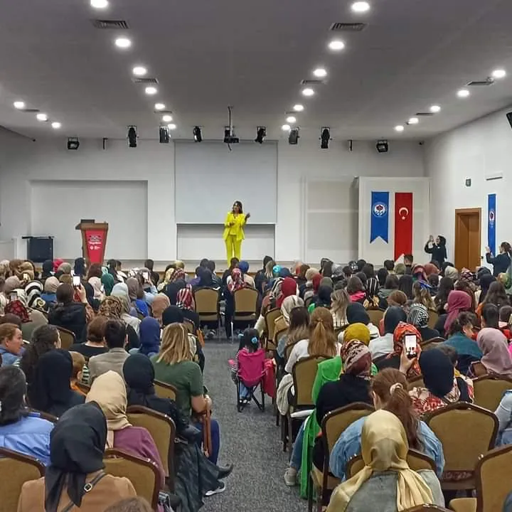 BÜYÜKŞEHİR’DEN AİLELERE ANLAMLI ETKİNLİK