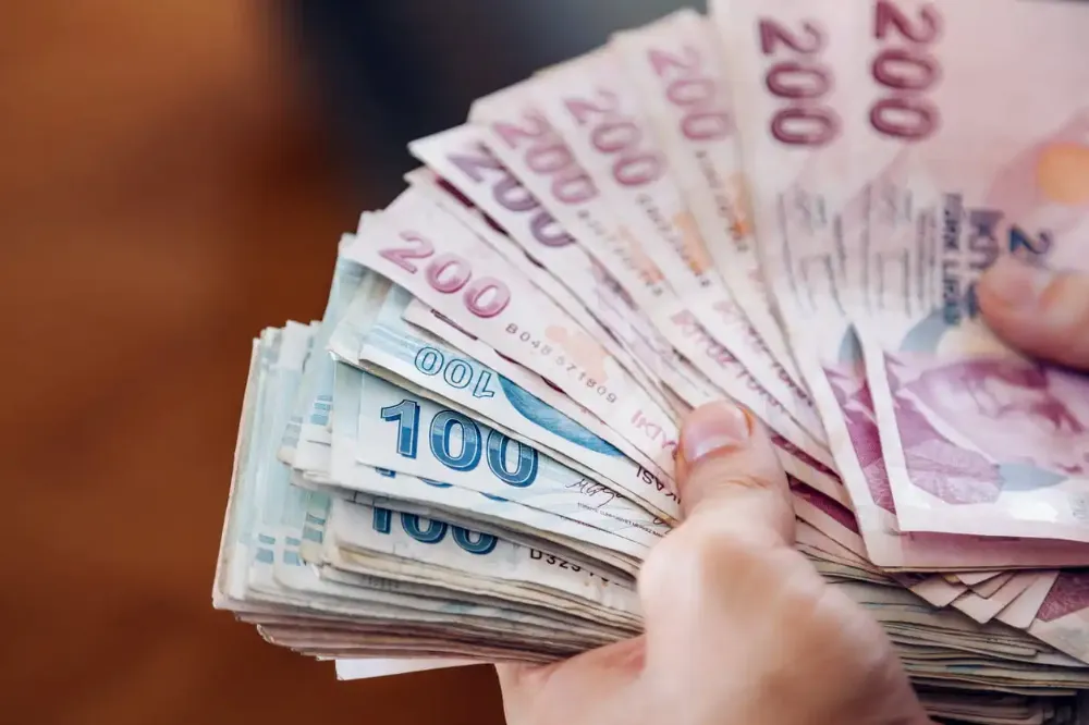 Milyonlarca emekliye Cumhurbaşkanı müjdesi! Yeni İKRAMİYE ödemesi için talimat verdi