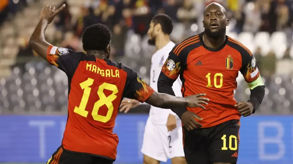 Romelu Lukaku tarihe geçti!