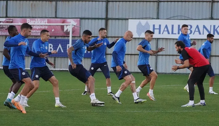 Rizespor Hazırlıklarını Tamamlayıp Yola Çıktı