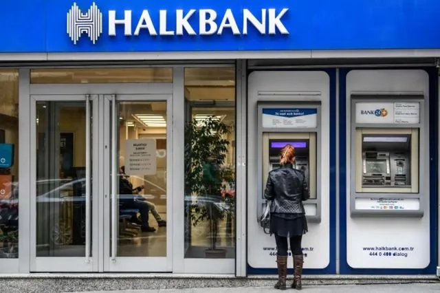 Halkbank, Girişimcilere Destek Veriyor: 400.000 TL Ödüllü Yarışma Başlıyor!
