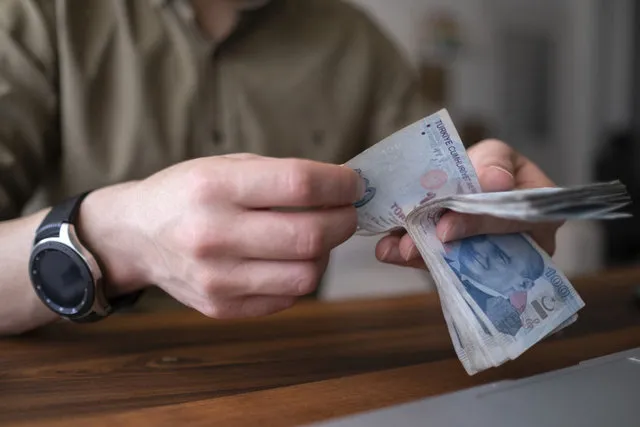 Bakan Işıkhan 33 bini işaret etmişti! Memur zammı için yüzde 49,96 tahmini!