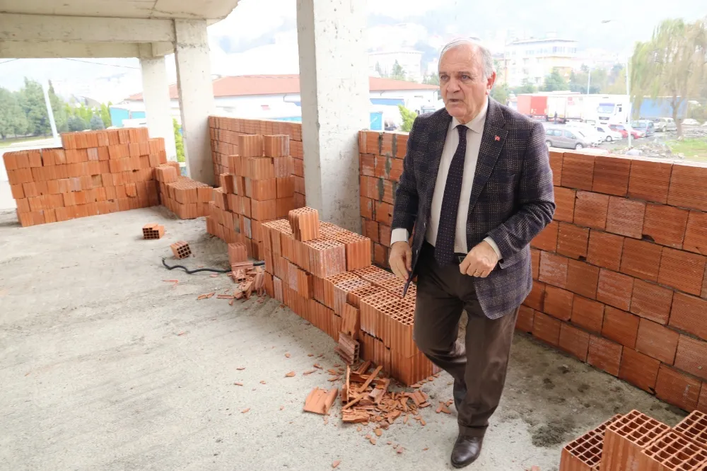 Başkan Kurdoğlu, Yeni Otogar ve Yol Betonlama Çalışmalarını Denetledi ...