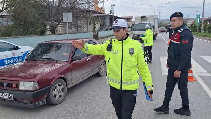 Samsun’da asayiş ve trafik denetimi yapıldı