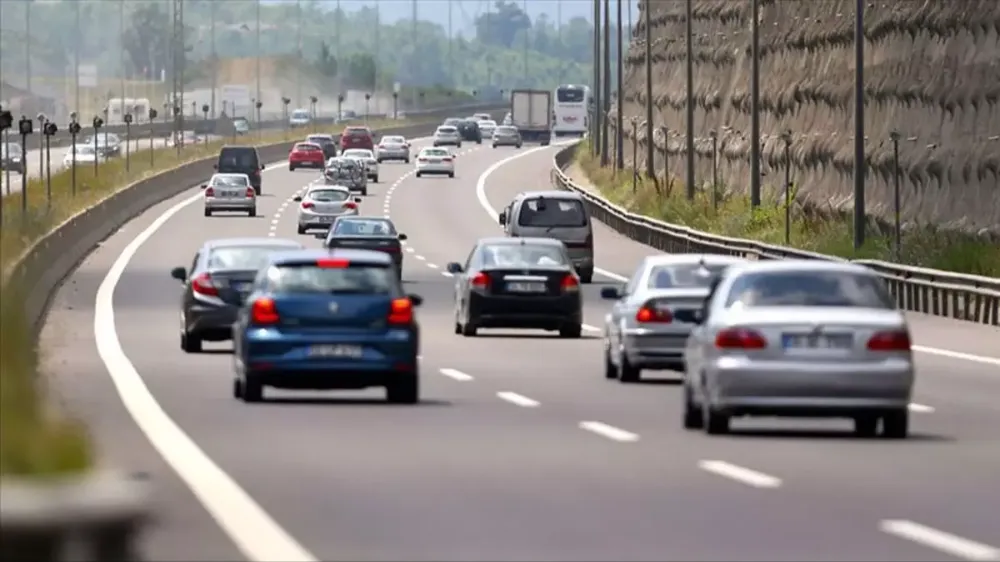 Aracı olanlar dikkat: 2024 trafik sigortası ücreti Resmi Gazete