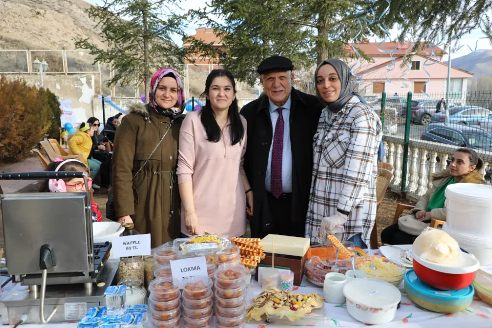 Bayburt Belediye Başkanı Hükmü Pekmezci, 