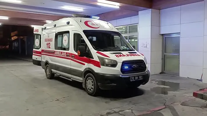  Bıçaklı kavgada 3 kişi yaralandı