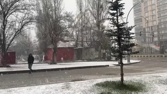  Kar yağışı etkili oldu