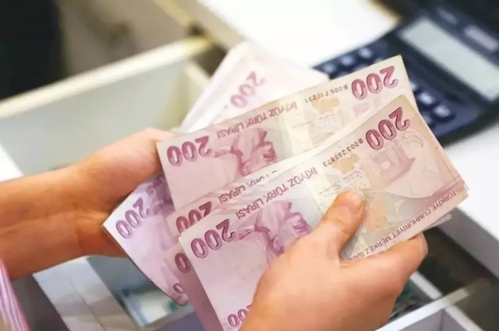 Asgari ücret zammı ile birlikte maaş zamları güncelleniyor! 