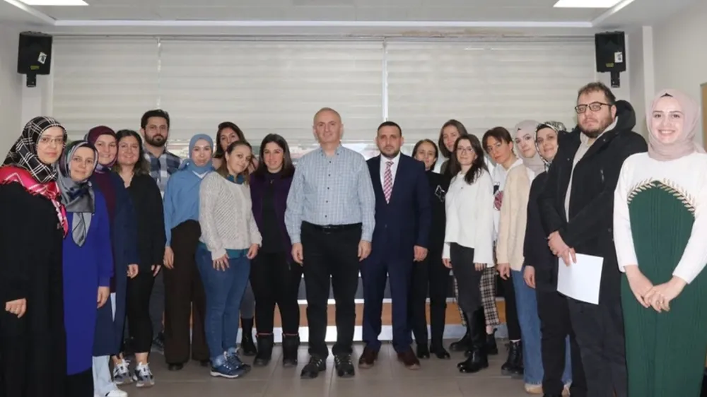 Rize’de Aile hekimi ve aile sağlığı çalışanlarına “Gelişimsel Kalça Displazisi” eğitimi verildi