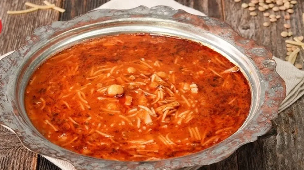 Nohut ve mercimeğin harika buluşması: Herkesin merak ettiği Hanımağa Çorbası tarifi