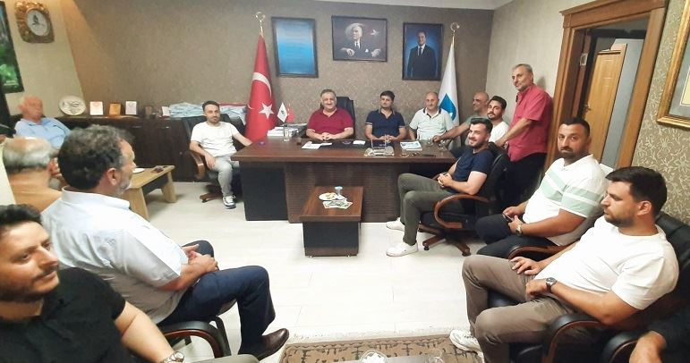 Karal Rize’ de parti Yöneticileriyle Buluştu