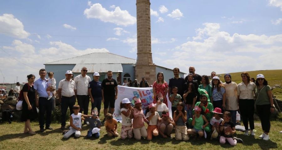 Artvin İl Milli Eğitim Müdürlüğü tarafından Bilbilan Yaylası’nda “Bilim ve Çocuk Şenliği” düzenlendi