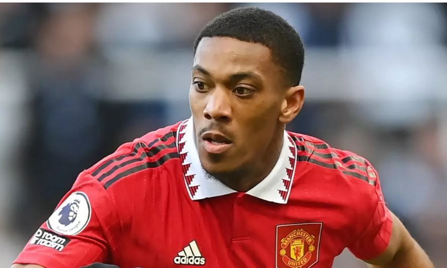 Anthony Martial bombası!