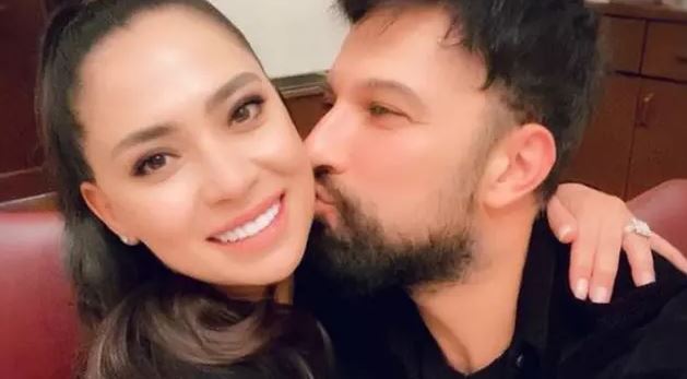 Tarkan Eşi Pınar Tevetoğlu ile Romantik Paylaşım Yaptı! 