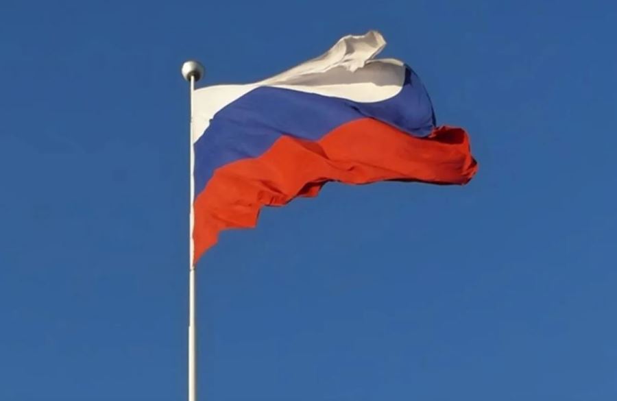 Rus savaş gemisi Karadeniz’de kuru yük gemisine uyarı ateşi açtı