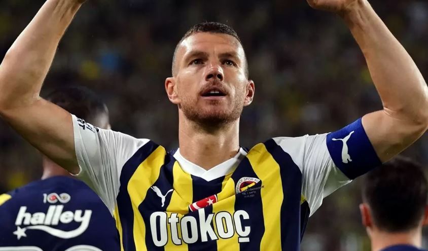 Edin Dzeko: Kırmızı karttan sonra her şey değişti