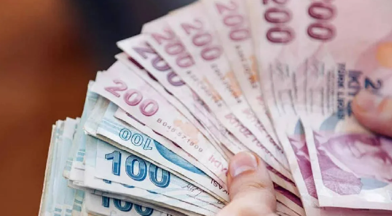 Emeklilere müjde! O banka promosyon miktarlarını yükseltti! 10.000 TL veriyor