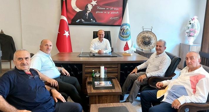 Belediye Başkanlarından Rize Muhtarlar Federasyonuna Nezaket Ziyareti