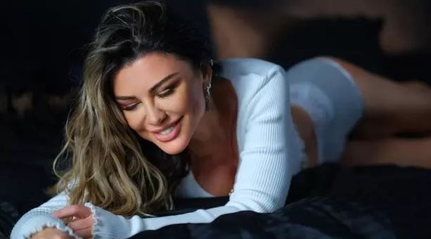 Selen Görgüzel Bebeğini Emziren Arkadaşını Görünce Dayanamadı!