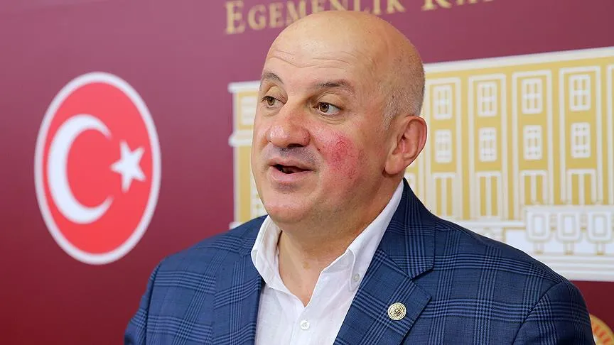Bayraktutan: 