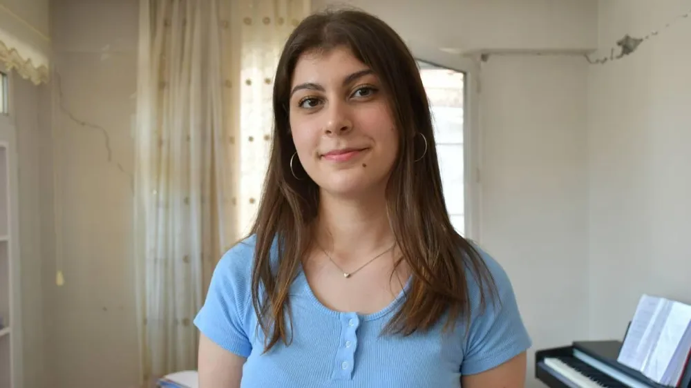 Depremde yaralanan Başak YKS