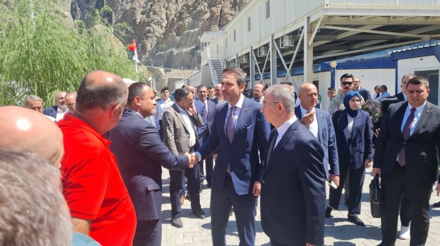Enerji ve Tabii Kaynaklar Bakanı Yusufeli