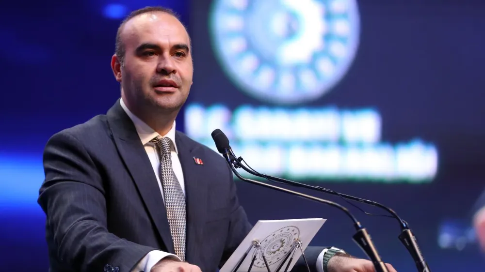 Bakan Kacır: Türkiye, yatırım yapan herkese kazandırmaya devam edecek