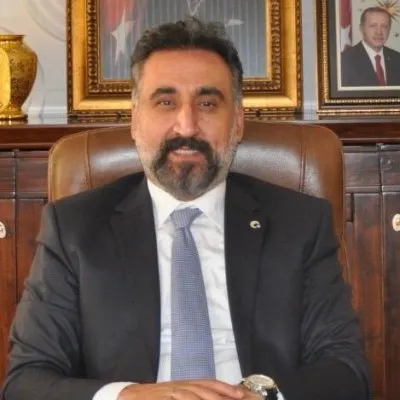 Rektör İbrahim Özcoşar kimdir?