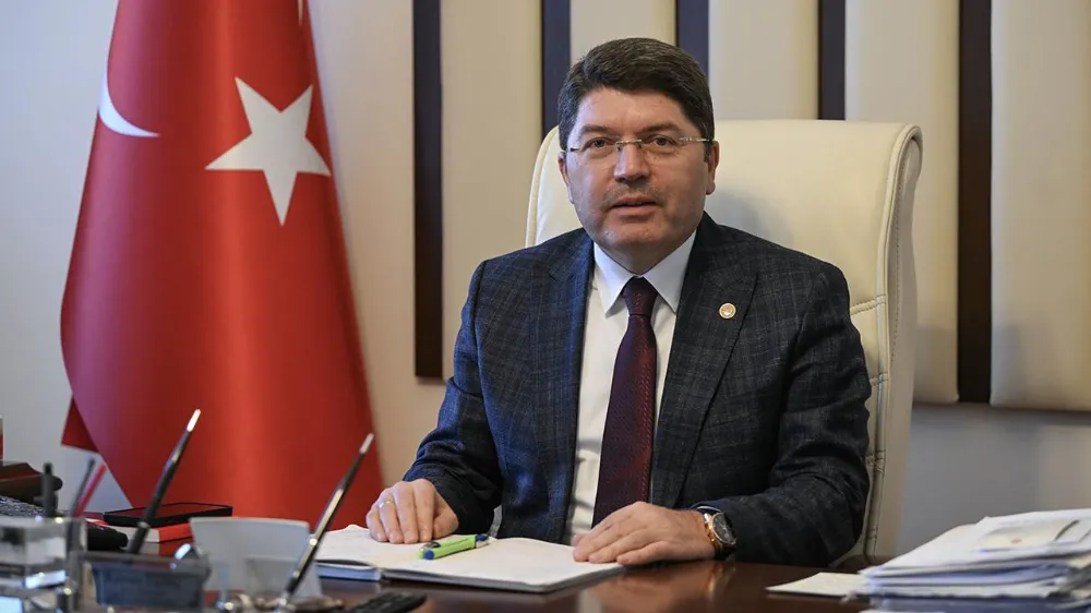 Bakan Tunç: Aile hukukunu yeniden masaya yatıracağız
