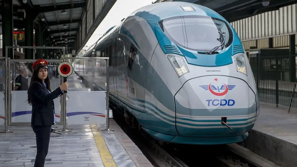 Hızlı tren biletlerine zam!