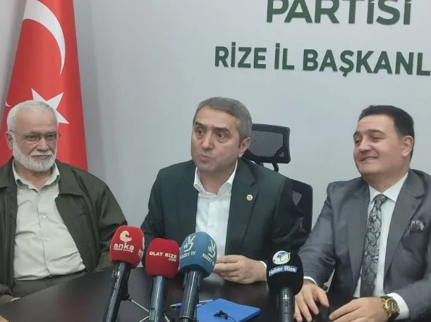 Selim Termurci “Türk lirasını pul haline getirdiğiniz”