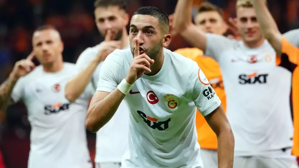 Okan Buruk, Hakim Ziyech için kararını verdi