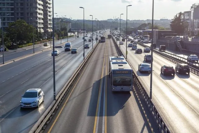 İstanbul İETT Metrobüs Durakları, Sefer Saatleri, Metrobüs Haritası