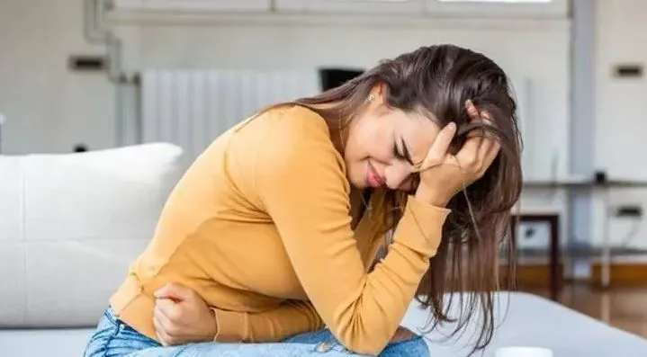 Sabahları Mide Bulantısı Neden Olur?