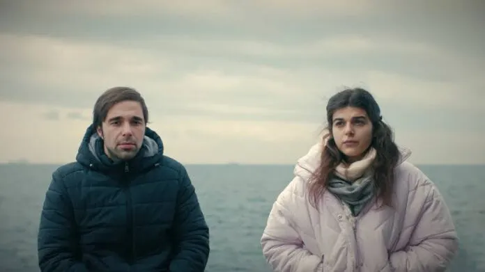 Sanki Her Şey Biraz Felaket filmi konusu?