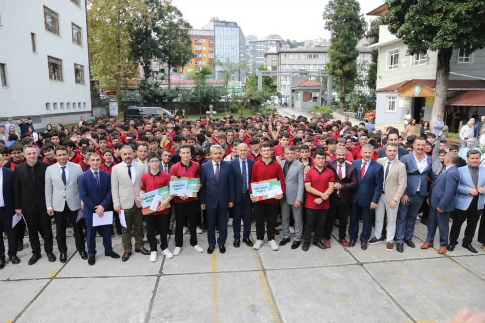Rizeli öğrenciler Uluslararası Robot Yarışması
