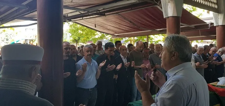 Rizeli Sanatçı Murat Köse’nin Babası Dörtyol’ da Toprağa Verildi