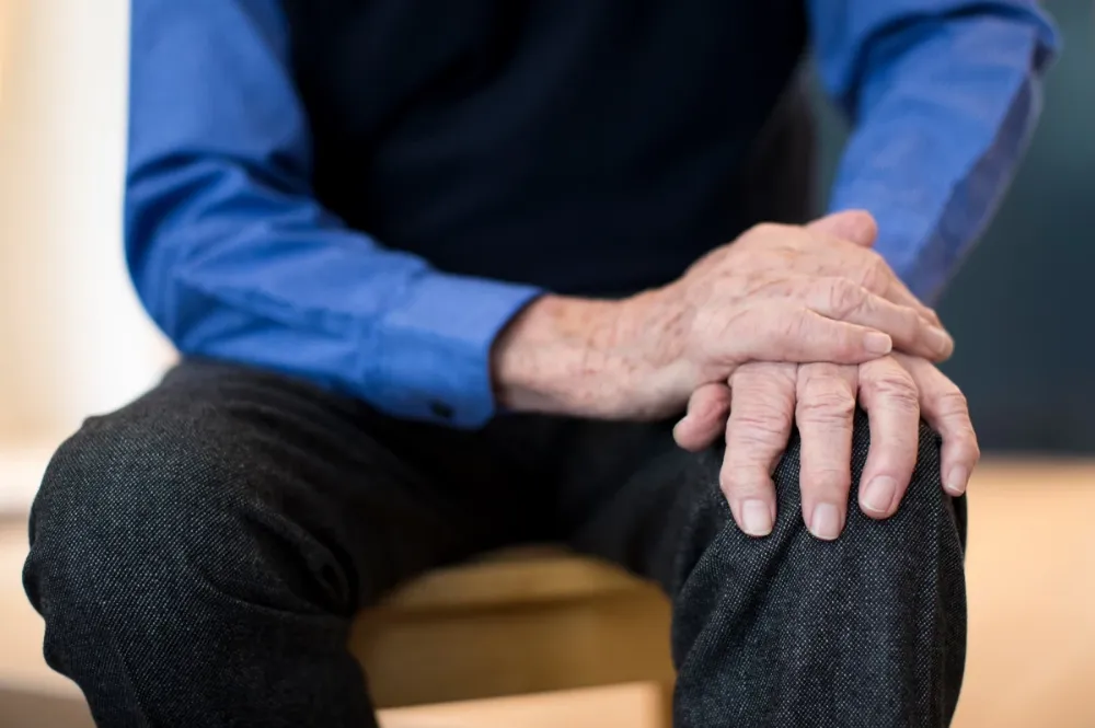 Parkinson hastalığı nedir, belirtileri neler?