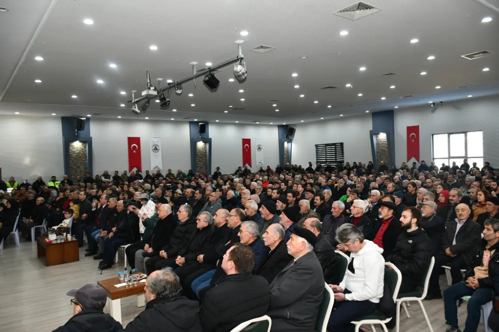 Artvin Belediye Başkanı Demirhan Elçin, Belediye Yol Haritasını Belirleme Toplantısı Düzenledi
