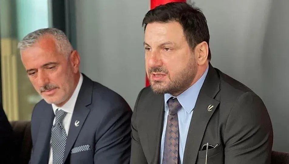 Güloğlu Yeniden Refah Partisi’nden belediye başkan adayı oldu